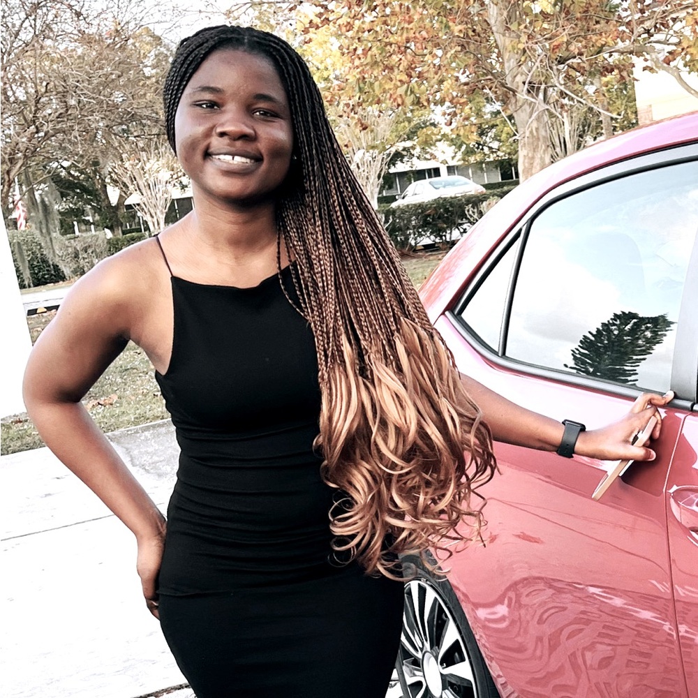 Meet your Posher, Maame